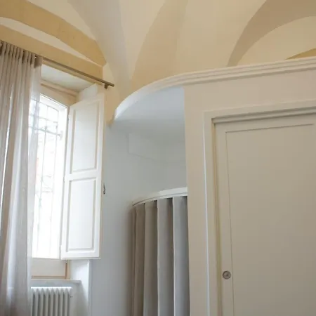 Vico Sferracavalli * レッチェ